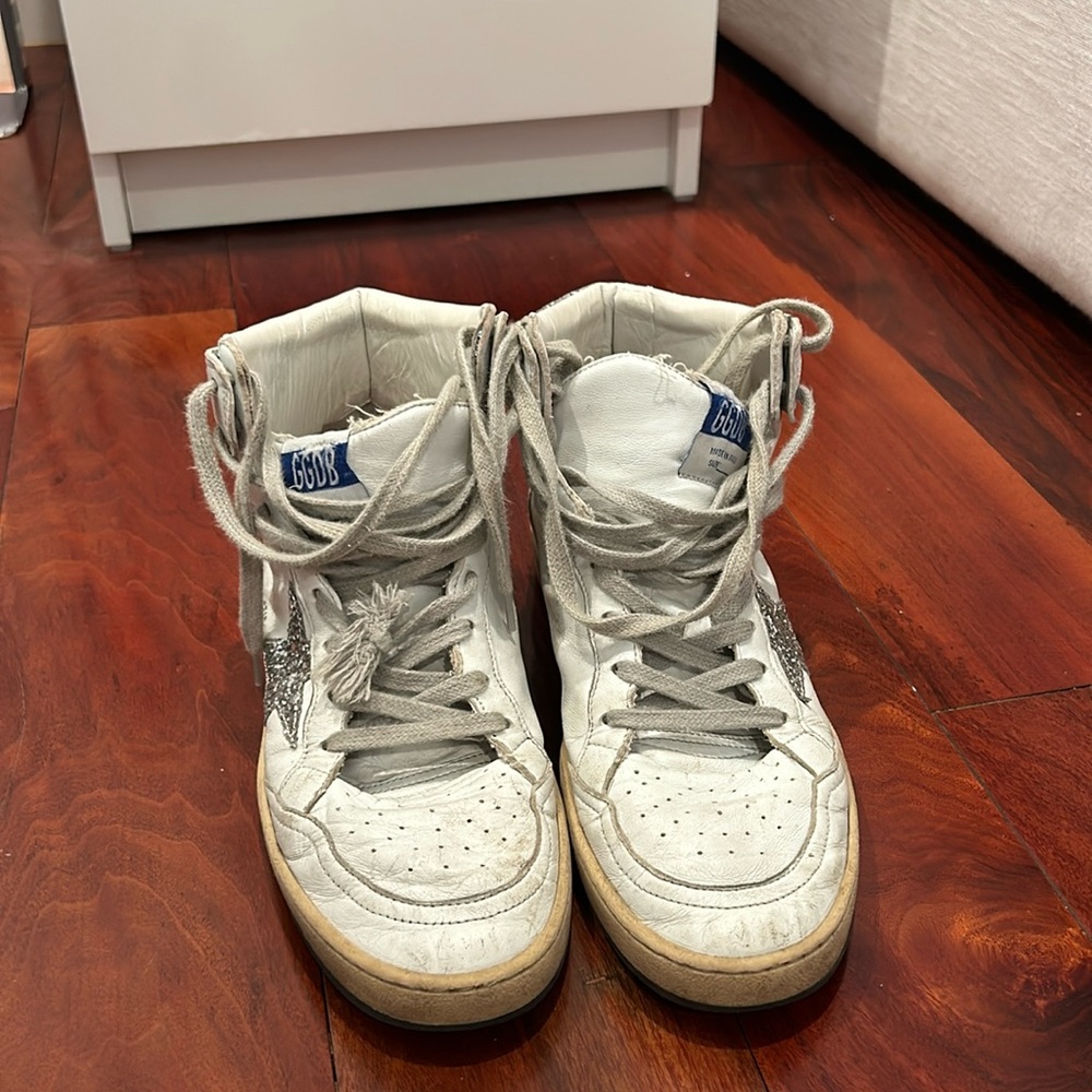GOLDEN GOOSE SKY-STAR SNEAKERS